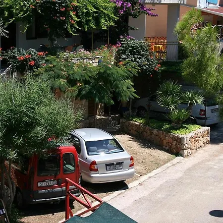 Ivan Dolac 4584c Apartament Jelsa (Hvar)