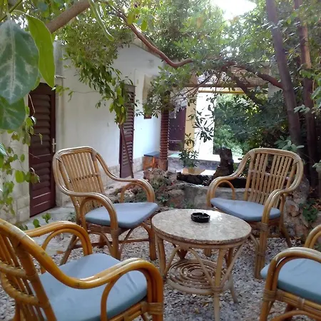 Ivan Dolac 4584c Jelsa (Hvar)